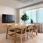 Woodside House/ Hongik St. Exite 5~7 3Min